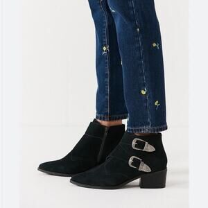 EUC Black Suede Thalia Western Pointed Toe Booties Silver Buckle Size 9